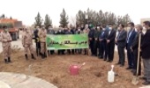 کشت نهال با حضور فرماندار و دهیاران روستای بخش مرکزی اشکذر در محل اداره منابع طبیعی
