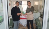 تجلیل از دوتن از کارشناسان رزمنده ایثارگر اداره منابع طبیعی شهرستان اردکان به مناسبت هفته دفاع مقدس