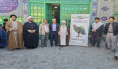 کاشت نهال توسط  امام جمعه بخش خضراباد شهرستان اشکذر در راستای طرح مردمی کاشت یک میلیارد درخت