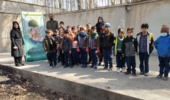 آشنایی دانشآموزان با کاشت درخت و نقش آموزگاران در ترویج فرهنگ منابع طبیعی در مهریز