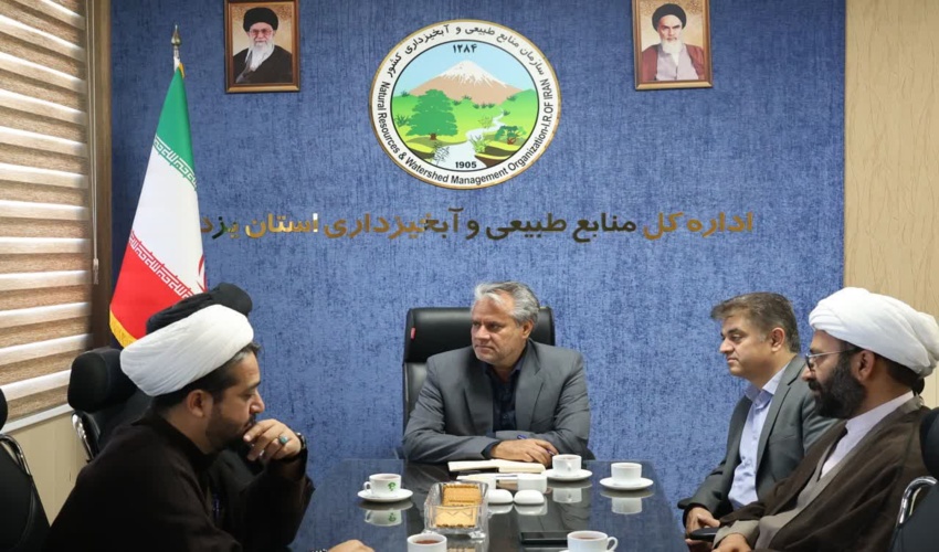 هم‌افزایی برای ترویج فرهنگ اقامه نماز؛ دیدار رئیس ستاد اقامه نماز با مدیر کل منابع طبیعی یزد
