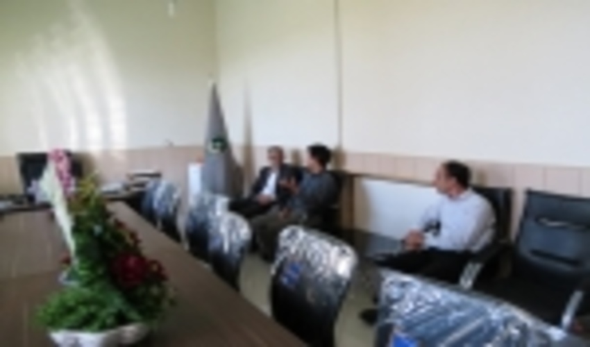 مدیر کل منابع طبیعی و آبخیزداری استان یزد از اداره منابع طبیعی و آبخیزداری شهرستان میبد بازدید کرد 