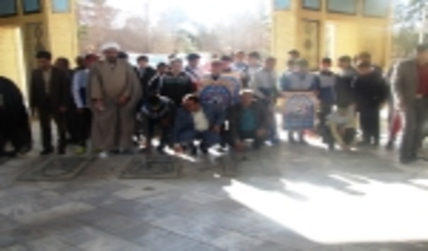 مراسم غبارروبی گلزار شهدا به مناسبت هفته منابع طبیعی در شهرستان ابرکوه