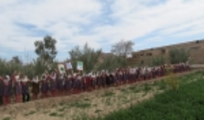 نوآموزان پيش دبستاني شهرستان بافق روز درختكاري را گرامي داشتند