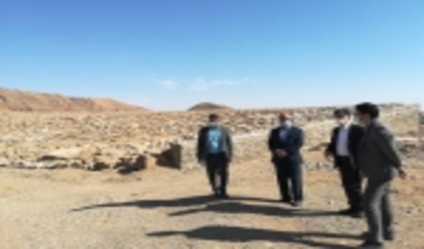 بازدید فرماندار و دادستان اشکذر و مدیر کل اداره منابع طبیعی  از پروژه های آبخیزداری حوزه خضرآباد