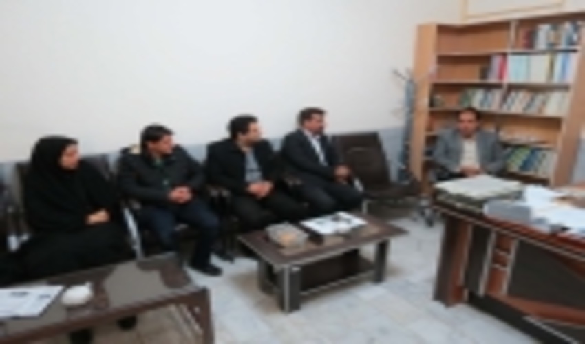 بازديد كارشناسان سازمان نظام مهندسي كشاورزي و منابع طبيعي استان يزد از اداره منابع طبيعي شهرستان مهریز