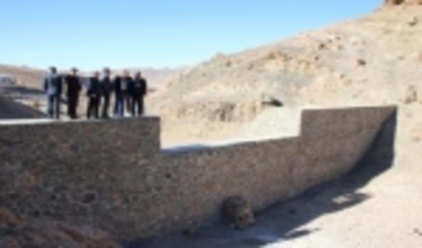 مدیر کل دفتر آبخیزداری سازمان جنگلها ومراتع کشور از پروژه های در حال اجرای صندوق توسعه ملی درشهرستان میبد بازدید کرد