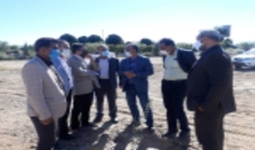 بازدید مسولین سازمان مدیریت برنامه وبودجه از پروژهای جنگل وبیابان شهرستان یزد 