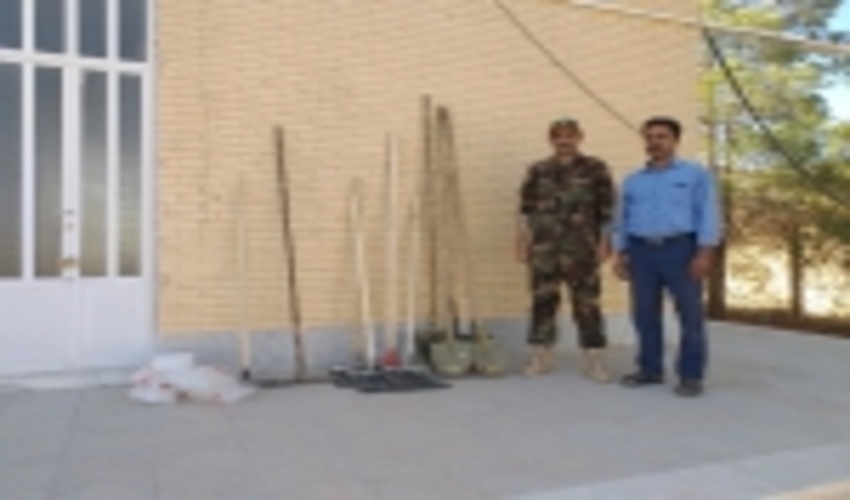 توزیع تجهیزات اطفای حریق برای جلوگیری از آتش سوزی در مراتع شهرستان مهریز