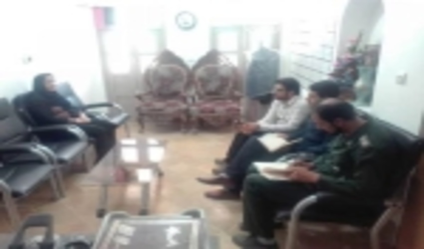 برگزاری جلسه راه اندازی کارگاه گلیم بافی در روستاهای طرح ترسیب کربن شهرستان خاتم