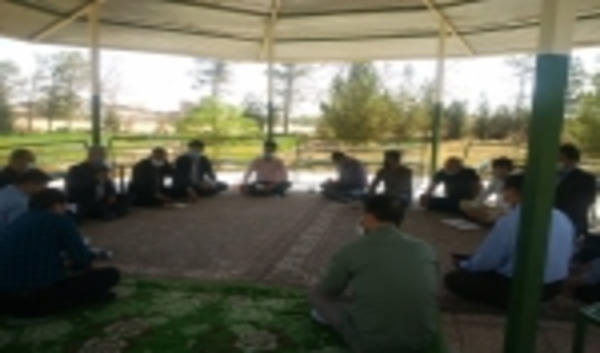 برگزاری جلسه پلاک کوبی دامهای مرتعی در اداره منابع طبیعی و آبخیزداری شهرستان اردکان