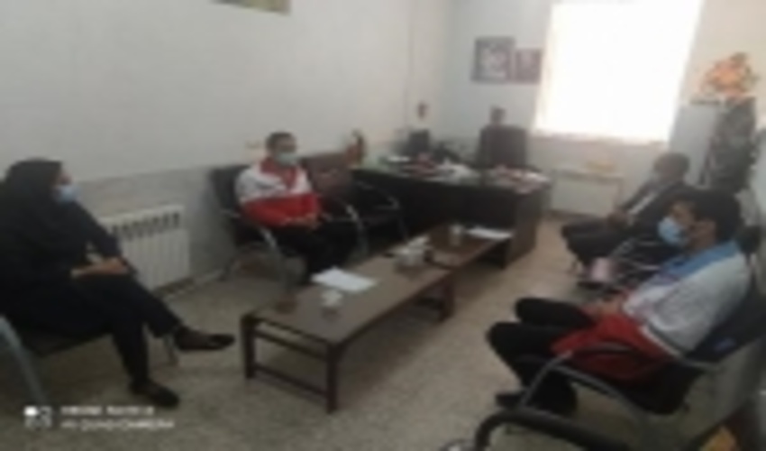 برگزاری جلسه تفاهم نامه جمعیت هلال احمر و اداره  منابع طبيعي و آبخيزداری شهرستان خاتم