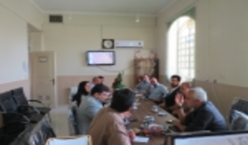 نشست مشترک  سازمان میراث فرهنگی و صنایع دستی یزد با اداره منابع طبیعی و آبخیزداری شهرستان میبد در خصوص تولیدات صنایع دستی و کاشت درخت در میبد برگزار گردید 