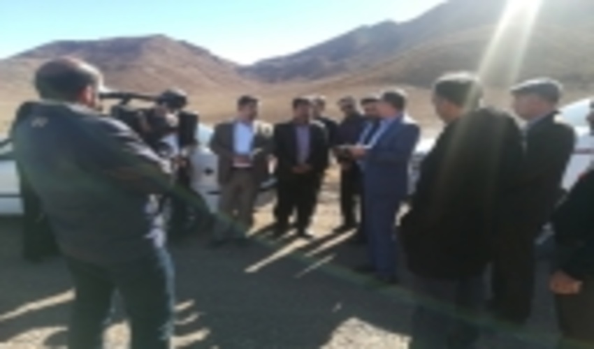 بازدید مدیر کل دفتر مراتع سازمان جنگلها،مراتع و آبخیزداری کشور از پروژه ذخیره نزولات مرتع بلبل شهرستان اشکذر 