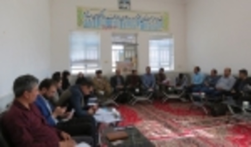 بازديد اعضاي هسته نظارت و ارزشيابي اداره كل منابع طبيعي استان يزد از پروژه هاي تملك دارائيهاي سرمايه اي سال 97 شهرستان بافق