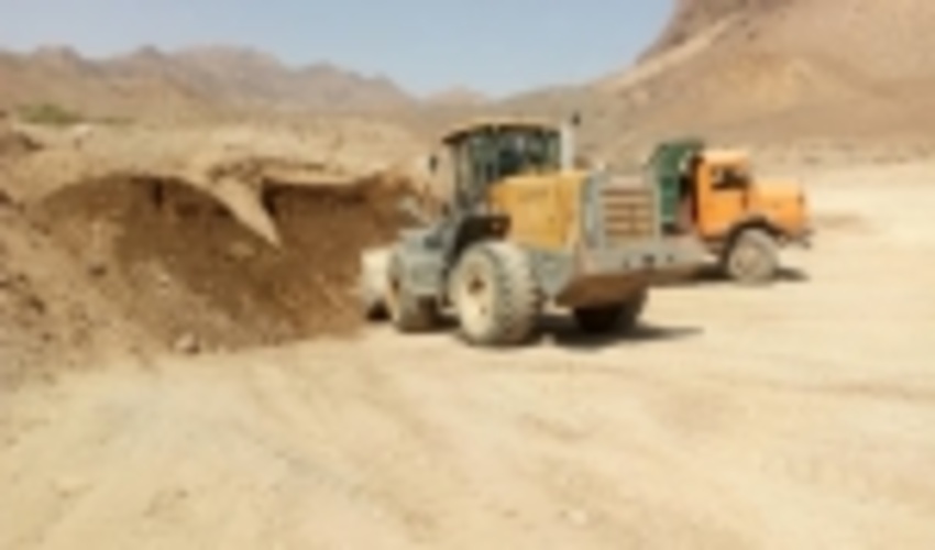 آغاز عملیات اجرایی بند خاکی حسین آباد خضرآباد
