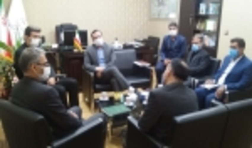 دیدار صمیمی مدیر کل  اداره منابع طبیعی و آبخیزداری استان  با فرماندار یزد