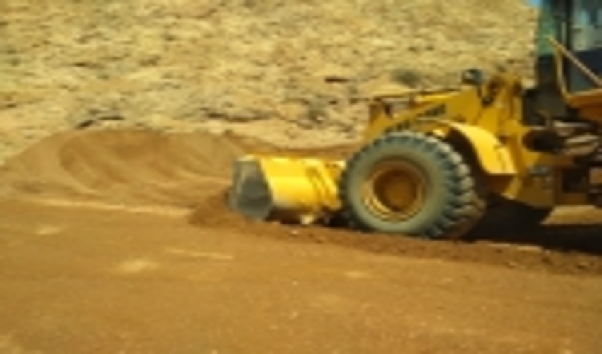 ریئس اداره منابع طبیعی و آبخیزداری شهرستان اردکان از شروع اجرای عملیات مکانیکی حوزه رباط پشت بادام (احداث بند خاکی ) خبر داد.