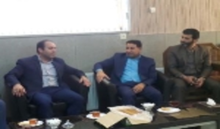 دیدار فرماندار شهرستان تفت از اداره منابع طبیعی و ابخیزداری شهرستان در هفته دولت