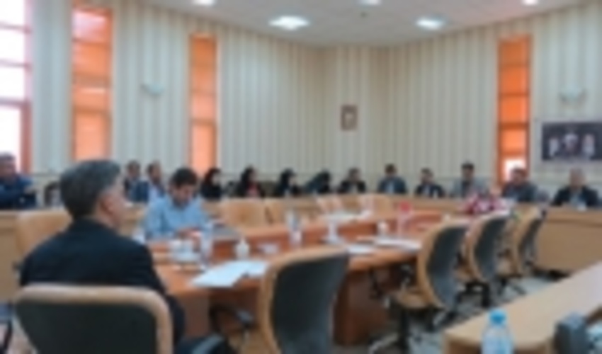 جلسه توجيهي اجراي پروژه ظرفيت سازي، توان افزايي و توانمندسازي آبخيزنشينان حوزه قطرم شادكام با حضور مسئولين شهرستان بافق