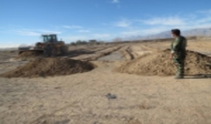 8000 متر از اراضی ملی دهستان فهرج از یر متصرفین خارج وبه انفال بازگردانده شد