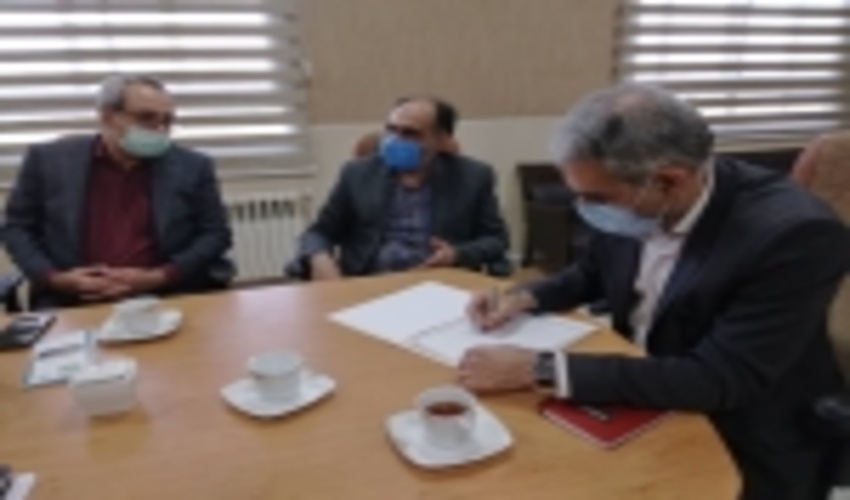 امضا و مبادله تفاهم نامه مدیریت مشارکتی منابع طبیعی فی مابین اداره کل منابع طبیعی و آبخیزداری استان یزد  و شرکت صنعتی- معدنی پایا فولاد کویر یزد