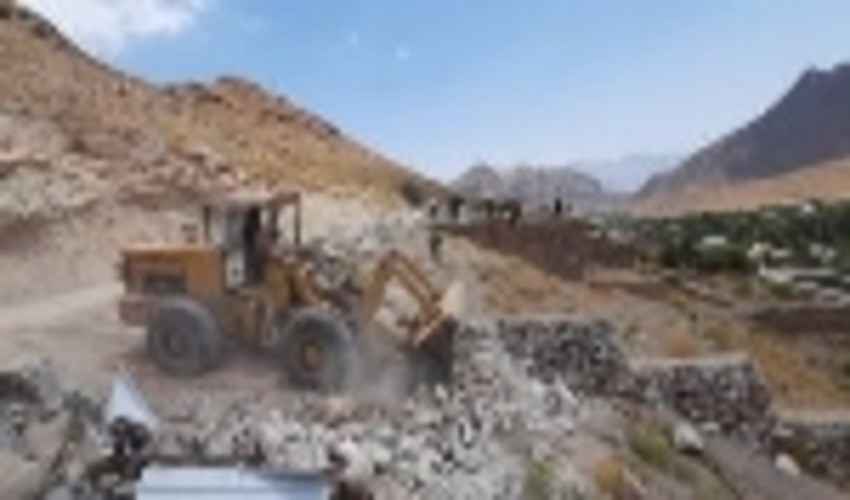 خلع ید و قلع و قمع اراضی ملی تصرف شده به ارزش 8450 میلیون ریال  واقع در روستای طزرجان ازتوابع شهرستان تفت