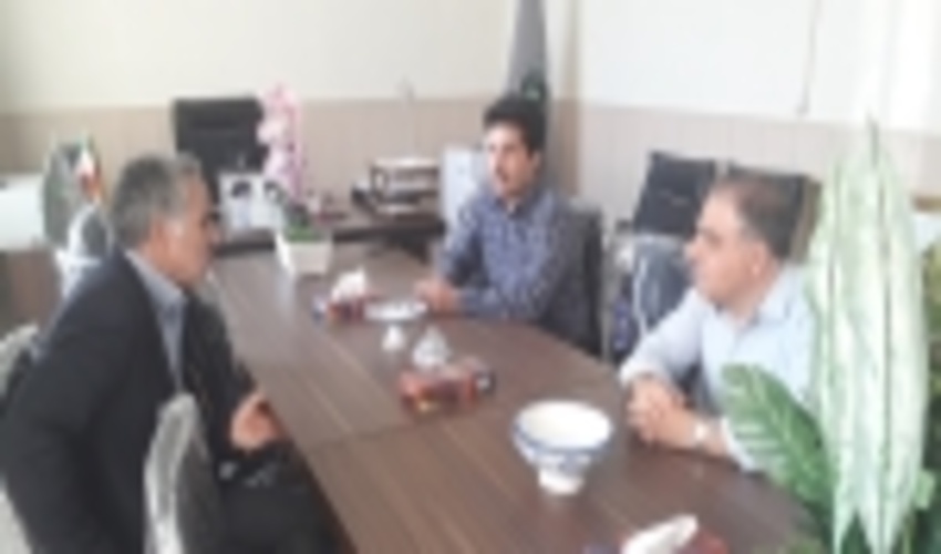 نشست حفظ و احیای منابع طبیعی با همکاری آموزش و پرورش در میبد