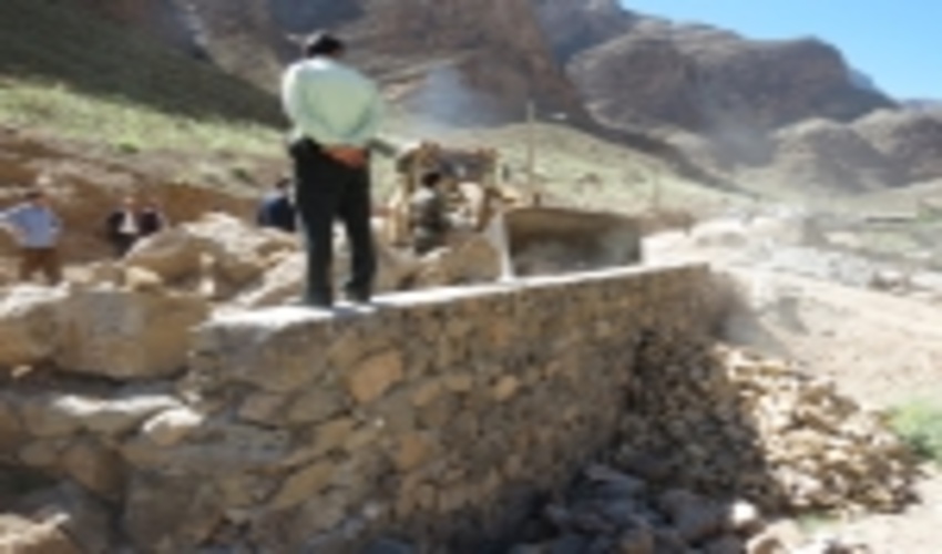 خلع ید و قلع و قمع اراضی ملی روستای دره از توابع شهرستان مهریز