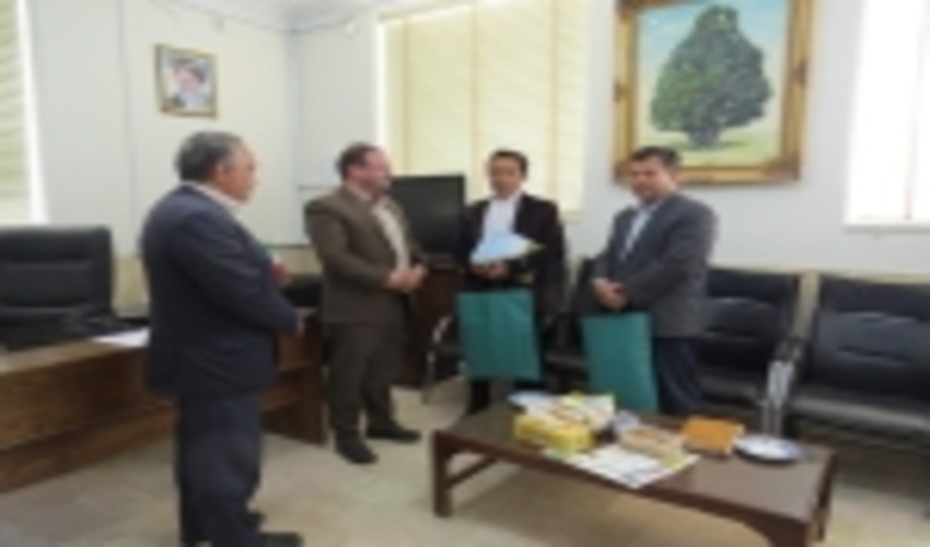 تجلیل ازاصحاب رسانه درروزمنابع طبیعی،رسانه،فرهنگ سازی ومسئولیت اجتماعی درشهرستان ابرکوه