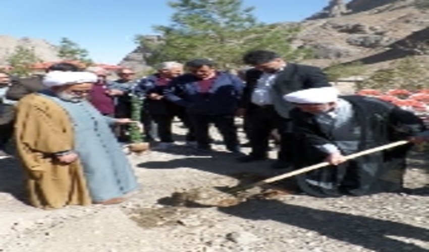 بزرگداشت15اسفندروزجشن درختكاري وآغازهفته منابع طبيعي درشهرستان تفت برگزارگرديد.