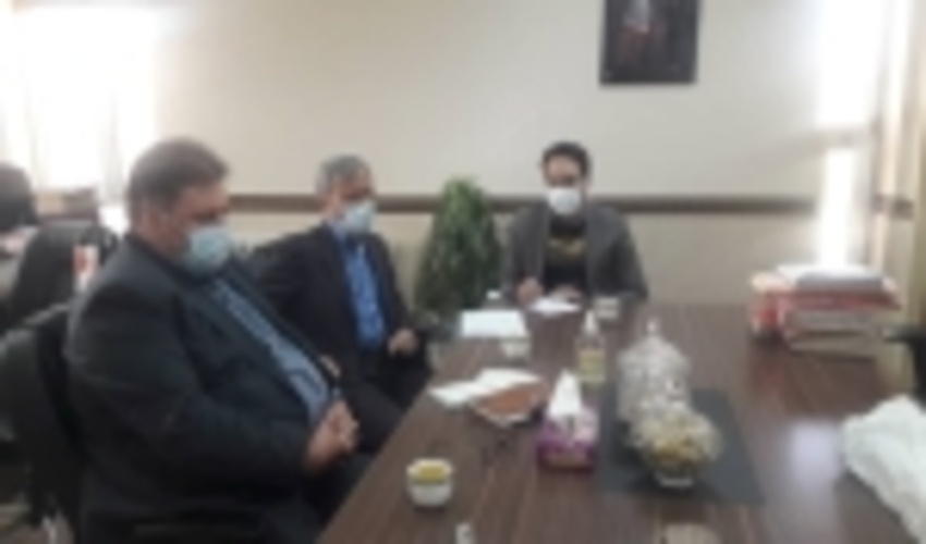 نشست صمیمانه رئیس منابع طبیعی اشکذر با امام جمعه و دادستان این شهرستان