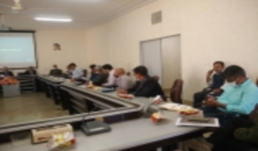 برگزاری دوره آموزشی مدیریت چرا ویژه مجریان و بهره برداران در شهرستان اردکان