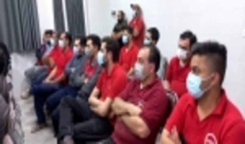 دیدار رئیس اداره منابع طبیعی و آبخیزداری شهرستان اشکذر با کارگران برخی از صنایع  به مناسبت روز کارگر