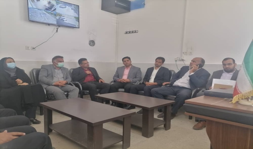 نماینده مردم ابرکوه،مهریز، خاتم، مروست، بافق و بهاباد در مجلس شورای اسلامی از اداره منابع طبیعی و آبخیزداری شهرستان مروست بازدید به عمل آورد.