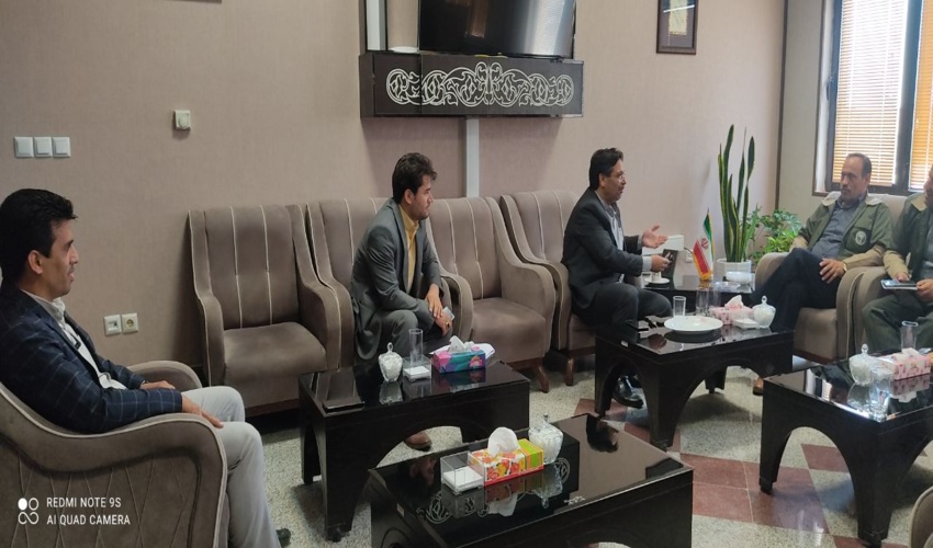 دیدار مدیر کل منابع طبیعی و آبخیز داری استان با فرماندار شهرستان ابرکوه