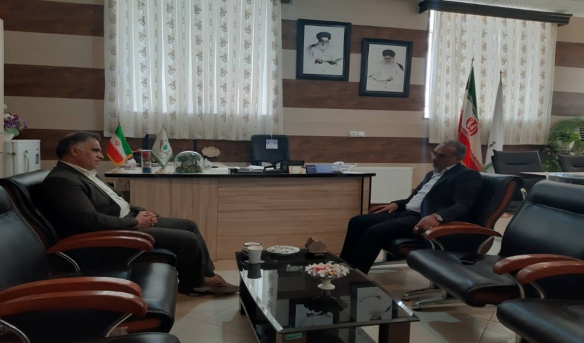 سرپرست اداره منابع طبیعی و آبخیزداری شهرستان مروست با شهردار دیدار و گفتگو کرد.