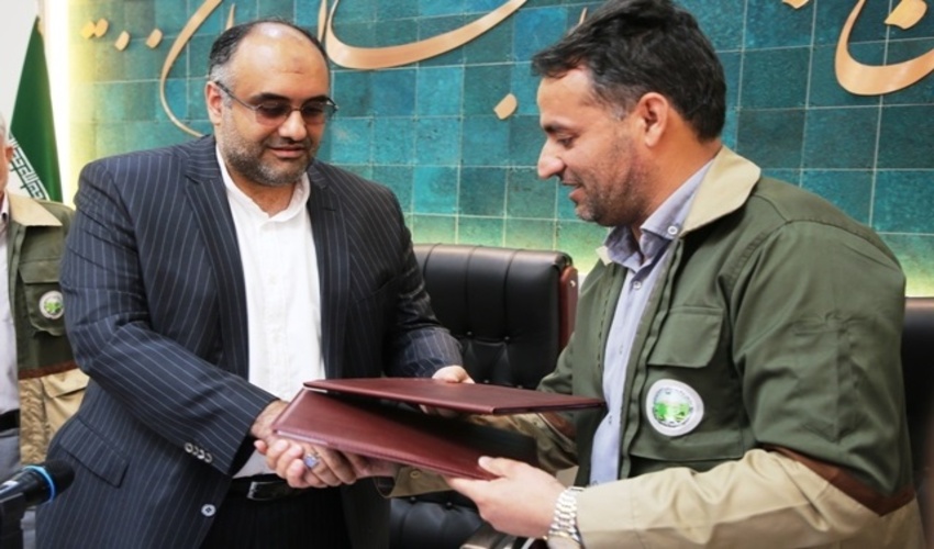 امضاء تفاهم نامه همکاری بین اداره کل منابع طبیعی استان یزد و شرکت سنگ آهن مرکزی ایران