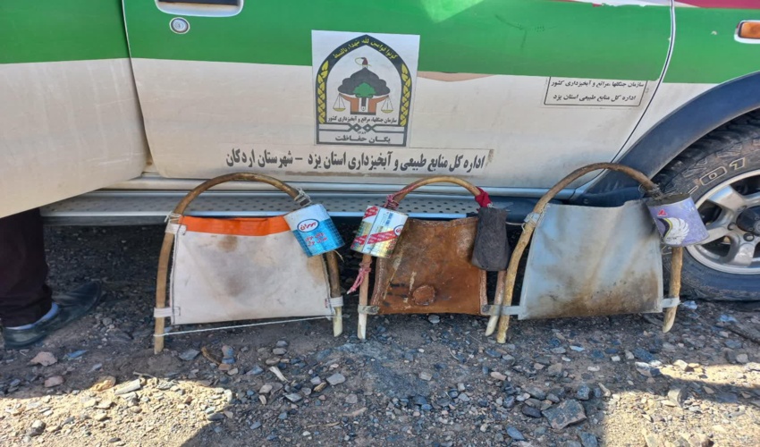 برخورد با متخلفین در برداشت غیر مجاز آنغوزه در شهرستان اردکان