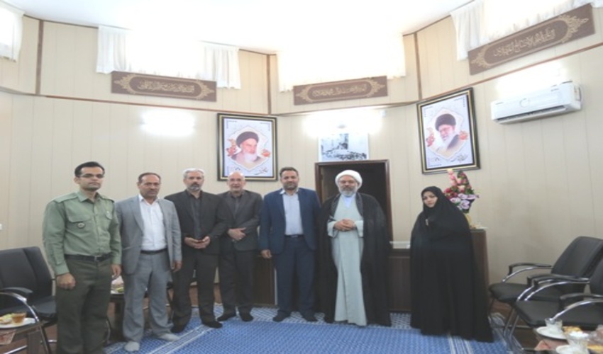 مديركل منابع طبيعي استان يزد با امام جمعه شهرستان بافق ديدار كرد