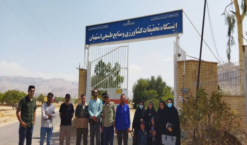 بازدید اعضای صندوق های توسعه طرح ترسیب کربن از انجیرستان ایستگاه تحقیقات کشاورزی و منابع طبیعی استهبان 