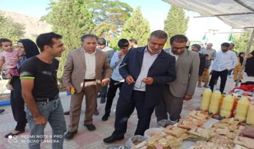 برگزاری مراسم روزروستا وعشایر درشهرستان خاتم