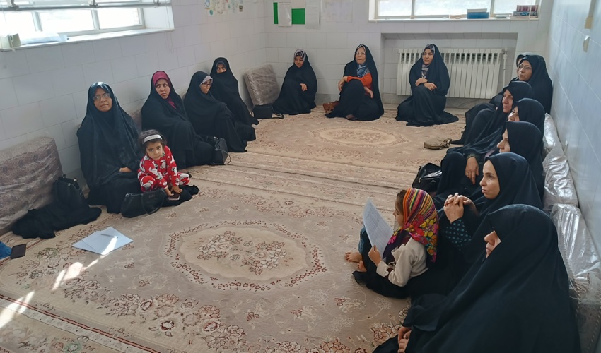 برگزاری دوره آموزشی همیاران طبیعت و نقش آن ها در مدیریت پایدار منابع طبیعی در شهرستان اردکان