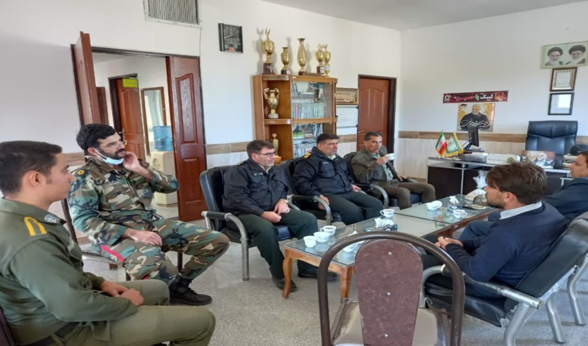 بازدید فرمانده یگان حفاظت اداره کل منابع طبیعی وآبخیزداری استان ازاداره منابع طبیعی وآبخیزداری شهرستان ابرکوه