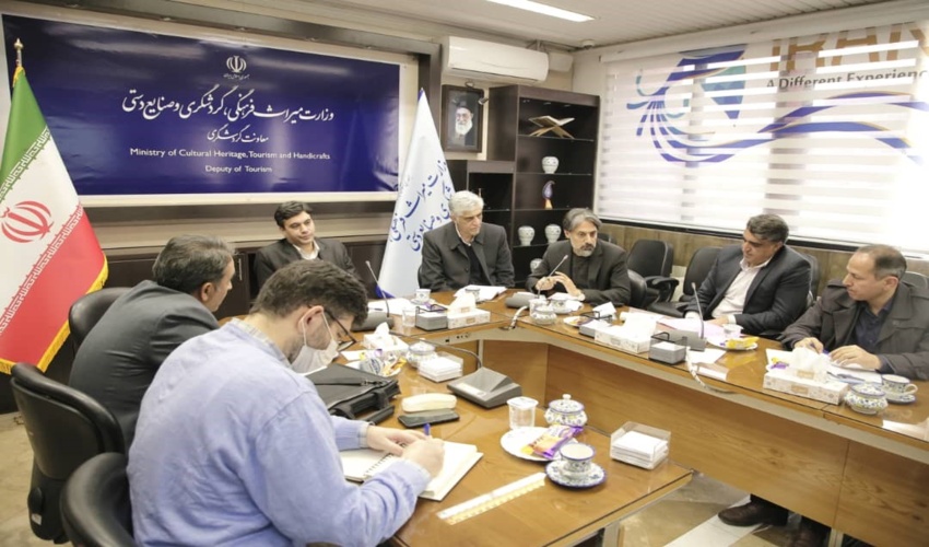 برگزاری دوره آموزشی احداث و نگهداری بوستان روستائی در بخشداری عقدای شهرستان اردکان