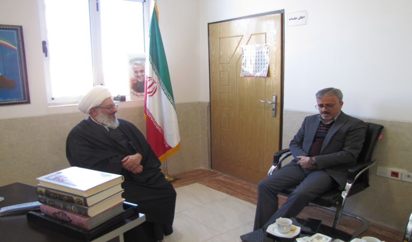 دیدار رئیس و کارکنان اداره منابع طبیعی و آبخیزداری شهرستان تفت با امام جمعه شهرستان