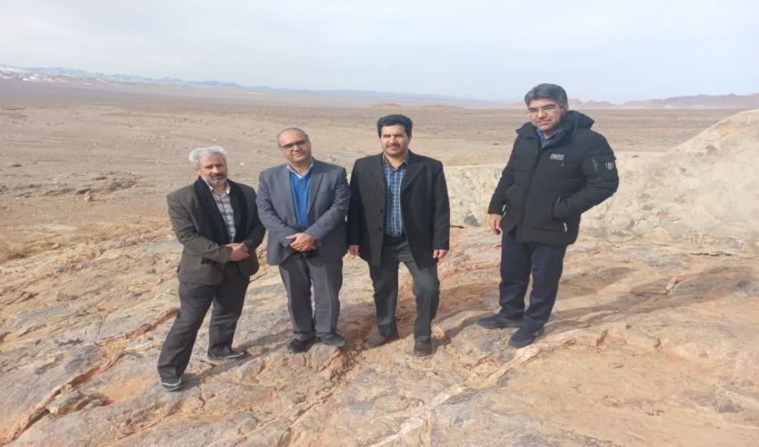 بازدید رئیس گروه امور تولیدی و زیر بنایی سازمان مدیریت و برنامه ریزی استان یزد از پروژه های آبخیزداری بخش ندوشن شهرستان میبد  