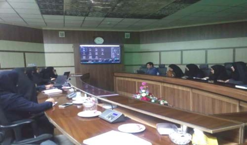 برگزاري دوره آموزشي نرم افزار فتوشاپ ويژه كارشناسان روابط عمومی های ادارات شهرستان بافق 