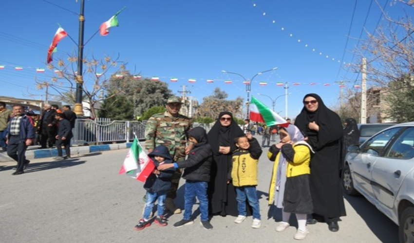 شرکت کارکنان منابع طبیعی و آبخیزداری شهرستان بافق در مراسم راهپیمایی 22 بهمن سال جاری