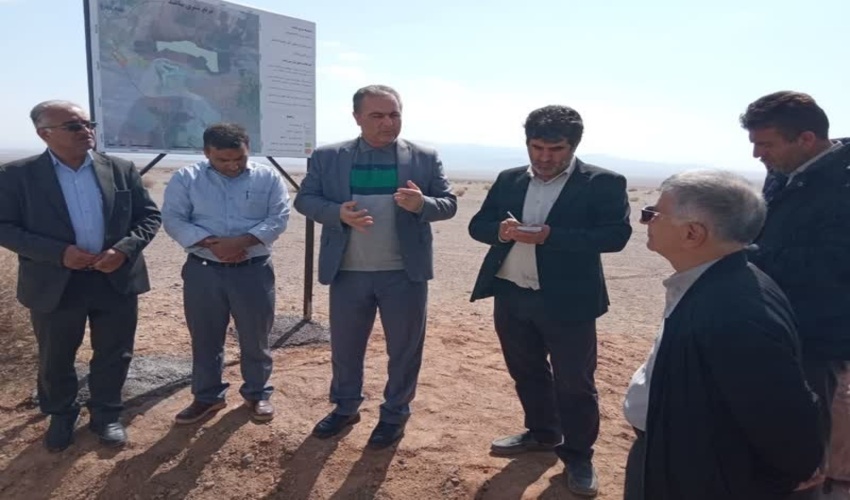 بازدید دکتر بهزاد (ریس اداره مرتع سازمان) از پروژه های مرتع در شهرستان اردکان